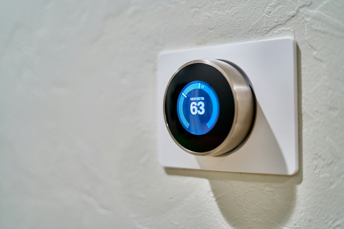 Smart climate control on a wall